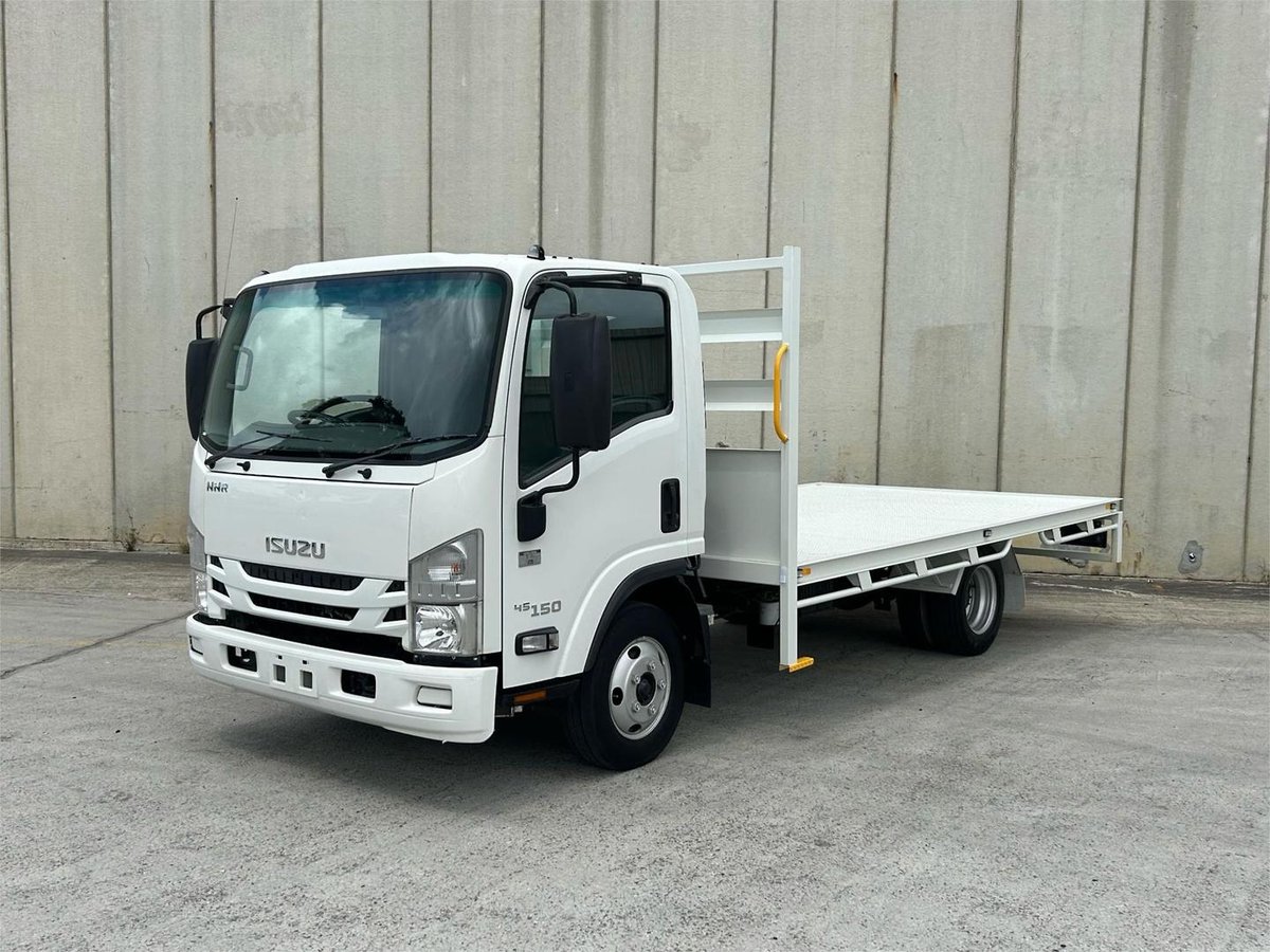 2019 Isuzu N Series NNR 45-150 image 16