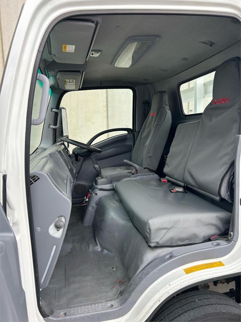 2019 Isuzu N Series NNR 45-150 image 23