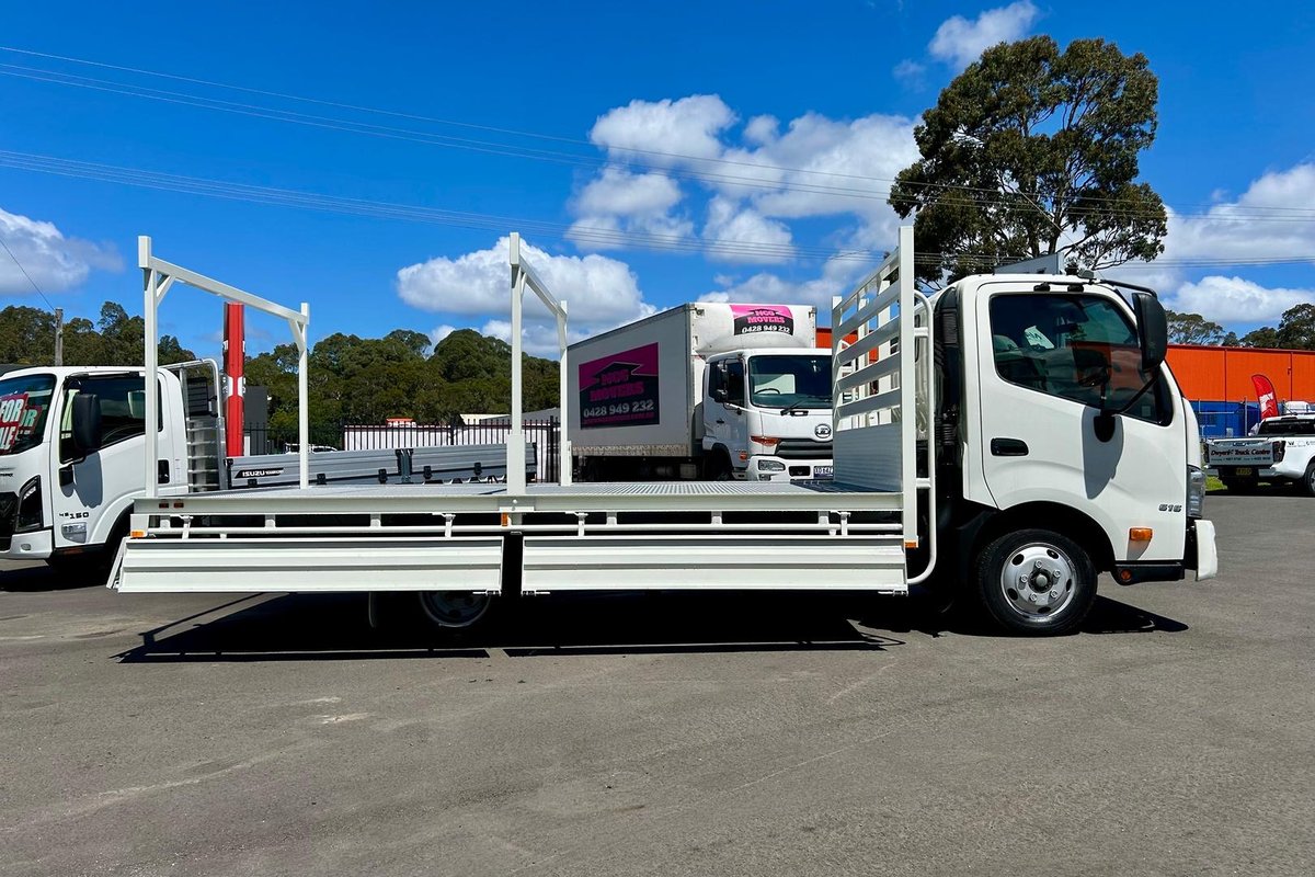 2020 Hino 300 Series 616 image 13