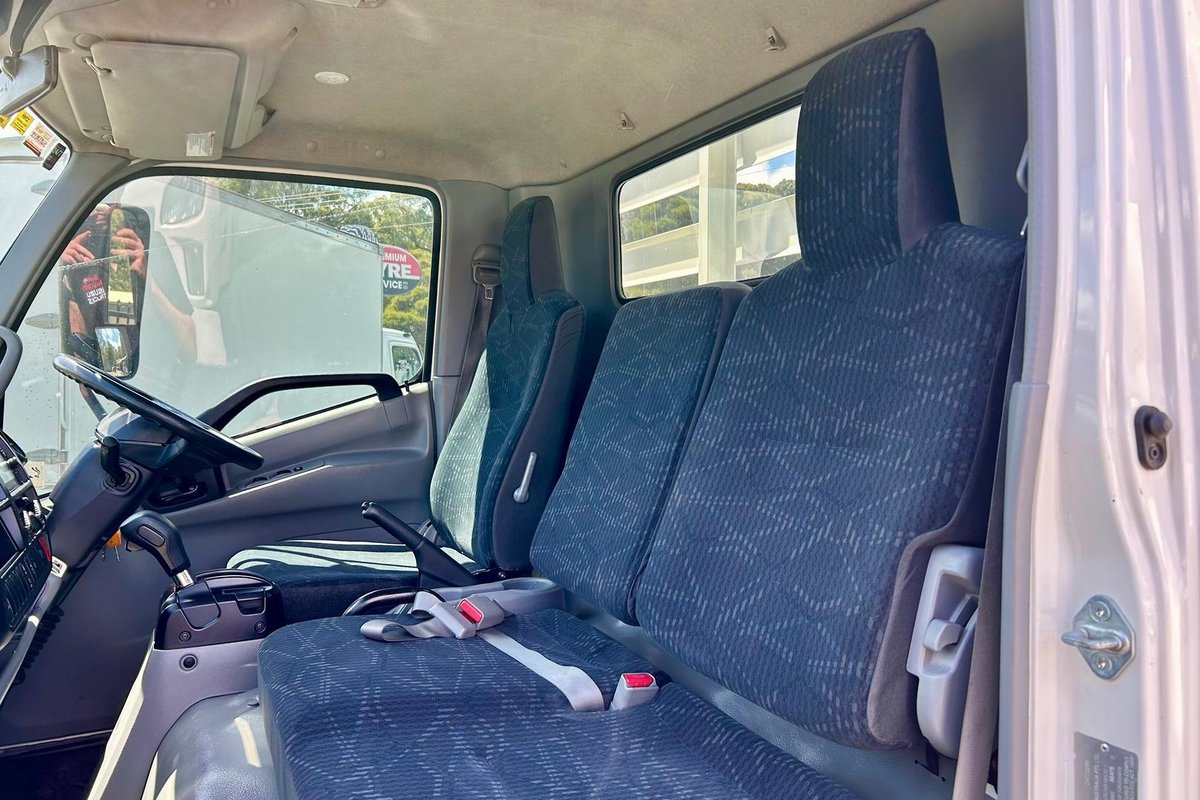 2020 Hino 300 Series 616 image 25