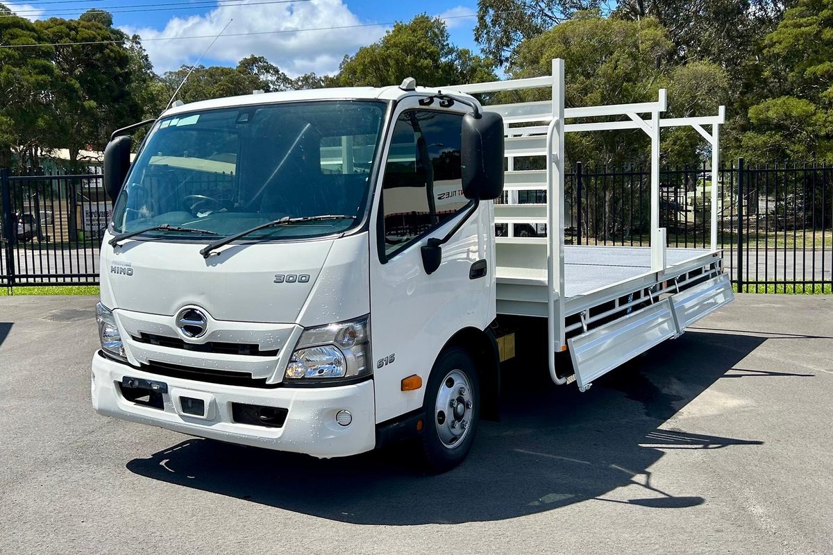 2020 Hino 300 Series 616 image 19