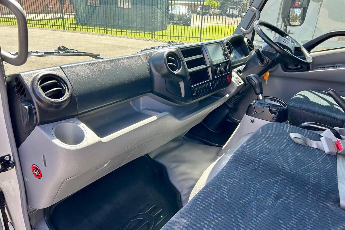 2020 Hino 300 Series 616 image 24