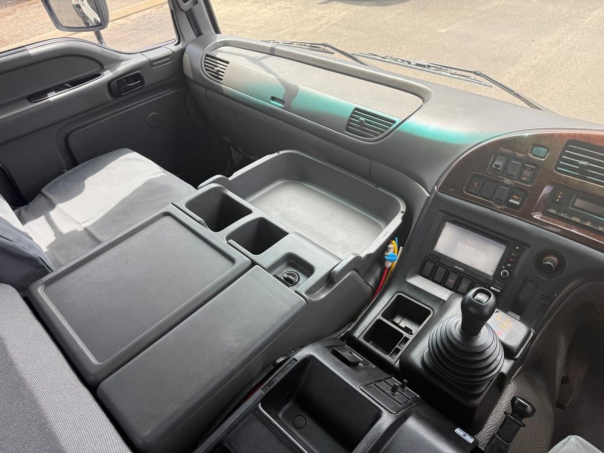 2017 Isuzu Giga CXZ 455 Premium image 19