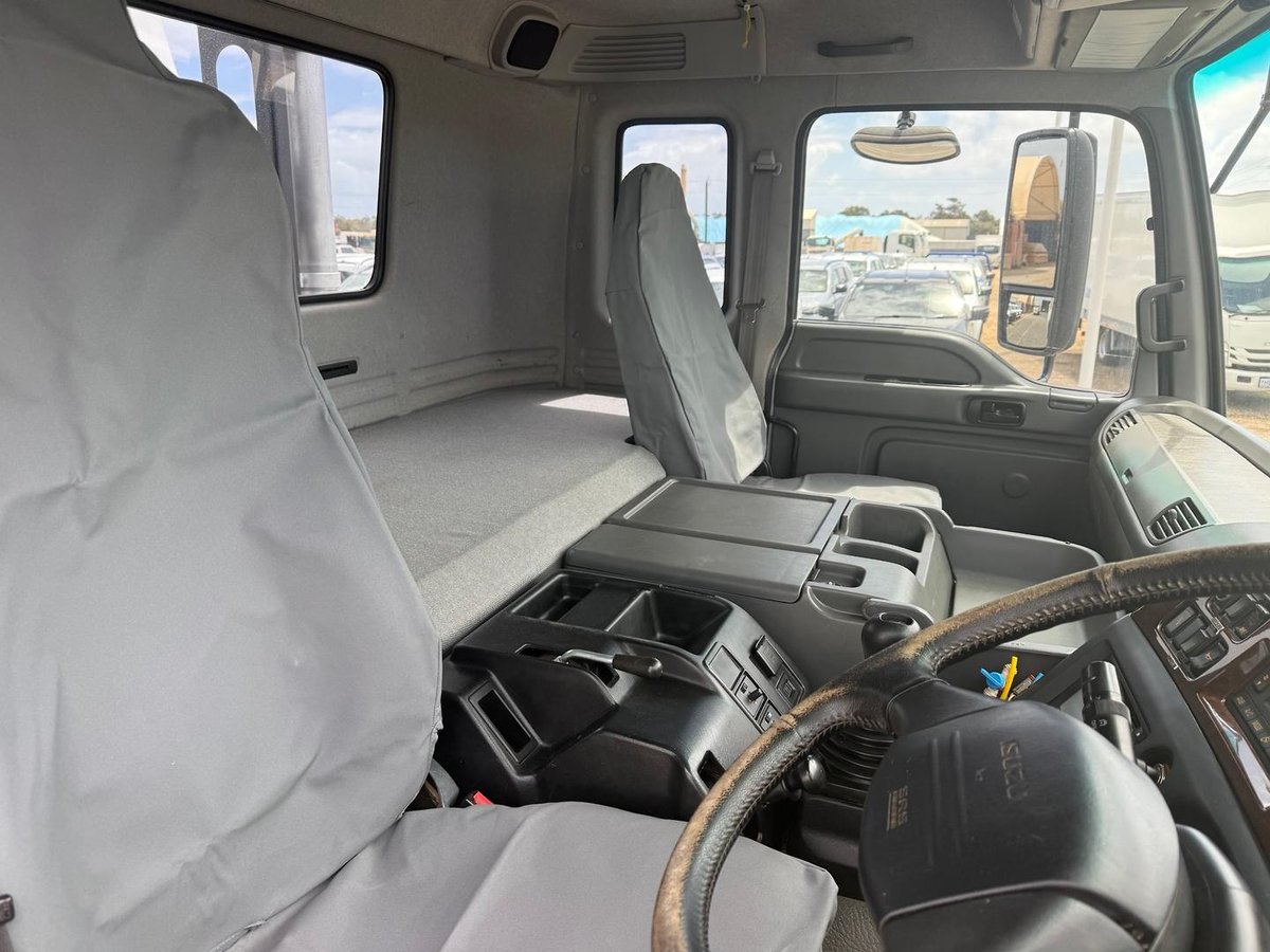 2017 Isuzu Giga CXZ 455 Premium image 18
