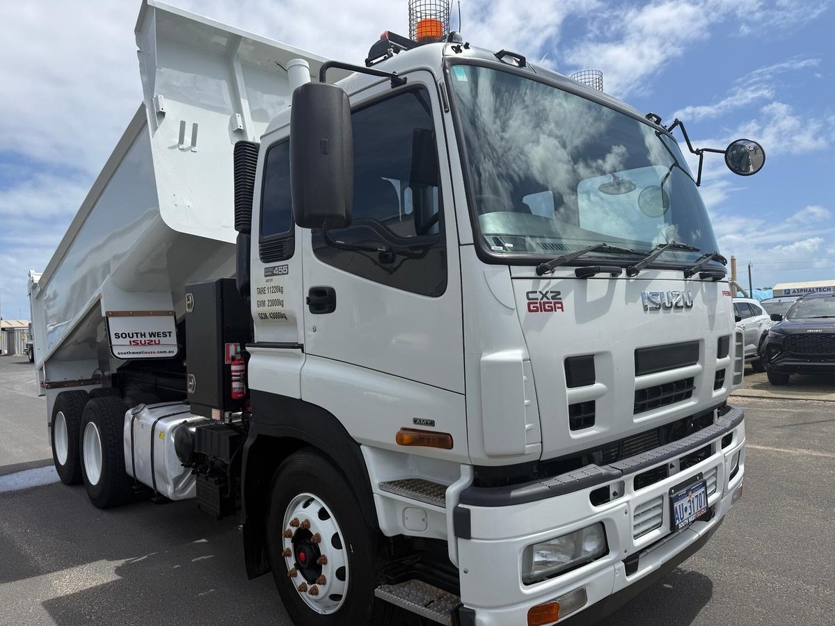 2017 Isuzu Giga CXZ 455 Premium image 6