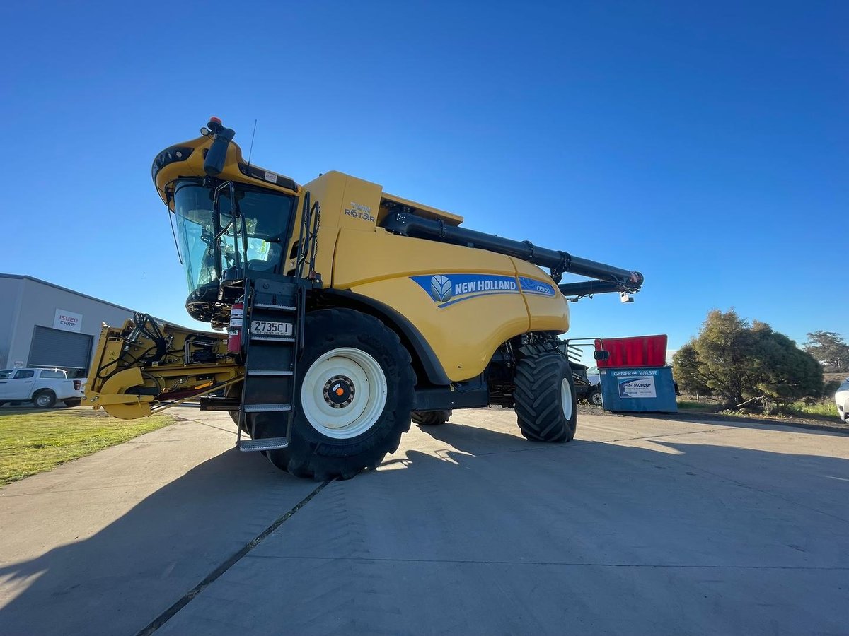 2021 New Holland Cr9.90 image 11