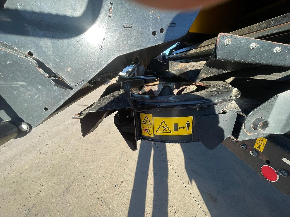 2021 New Holland Cr9.90 image 7