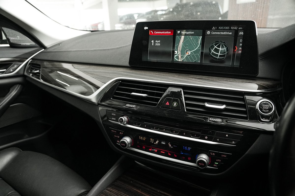 2018 BMW 5 Series 530d Luxury Line G30 image 13