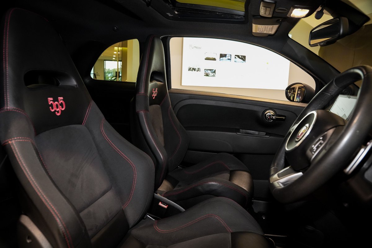 2015 Abarth 595 Competizione Series 3 image 9