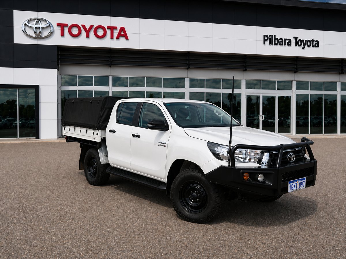 2019 Toyota Hilux SR White