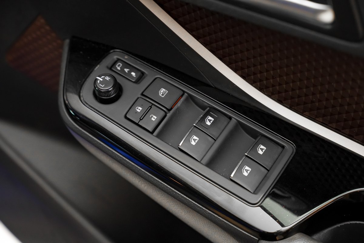 2019 Toyota C-HR Koba NGX50R AWD image 23