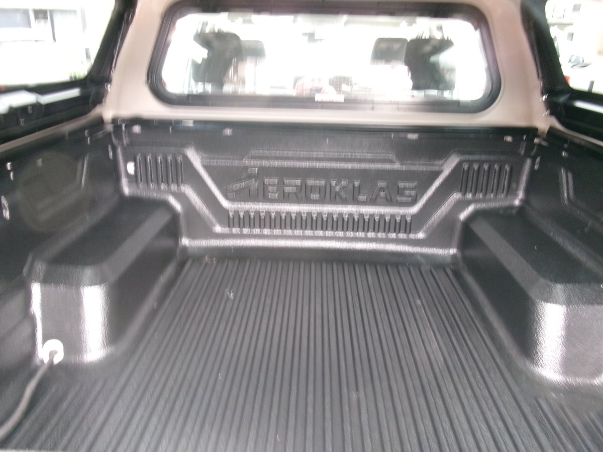 2020 Toyota Hilux 4x4 SR image 20