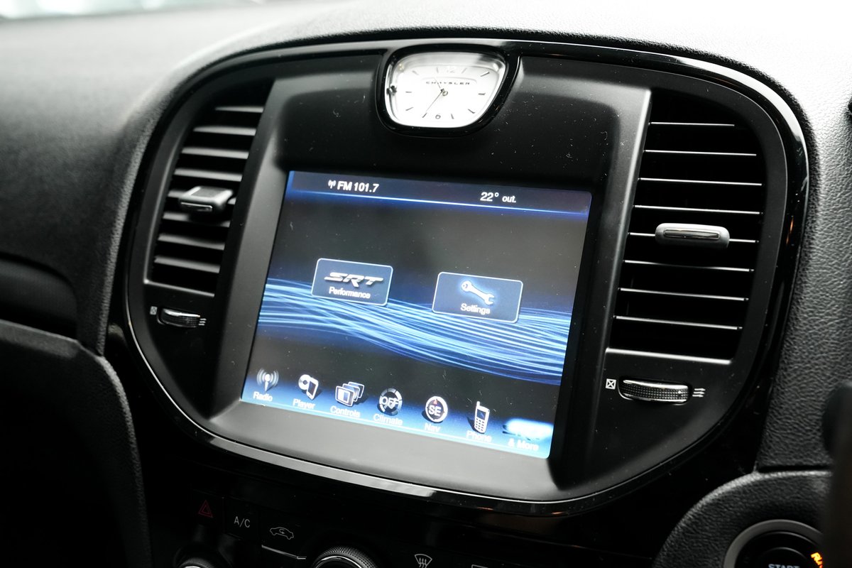 2015 Chrysler 300 SRT-8 LX MY14 image 14