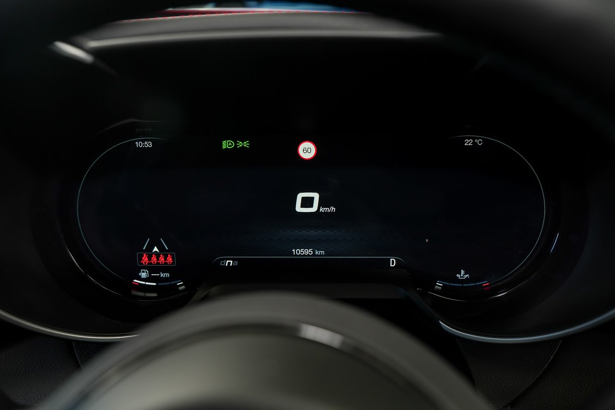 2024 Alfa Romeo Giulia Quadrifoglio Super Sport Series 5 image 11