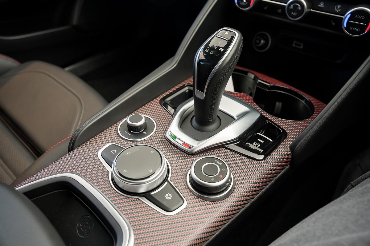 2024 Alfa Romeo Giulia Quadrifoglio Super Sport Series 5 image 16