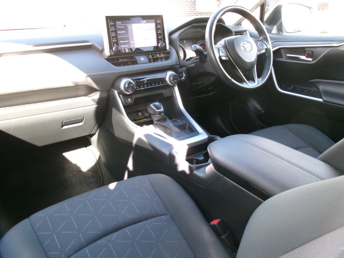 2019 Toyota RAV4 GXL-2WD image 18