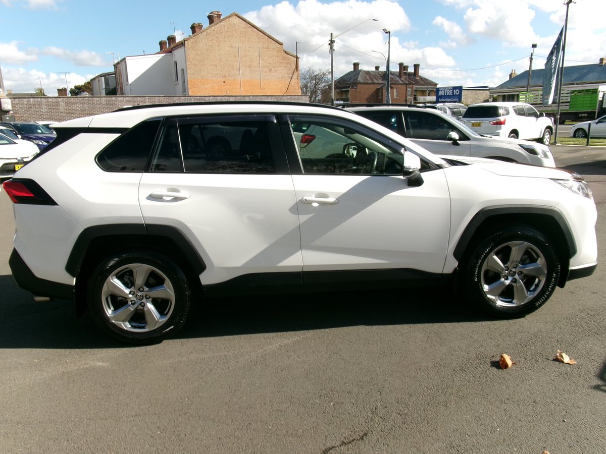 2019 Toyota RAV4 GXL-2WD image 9