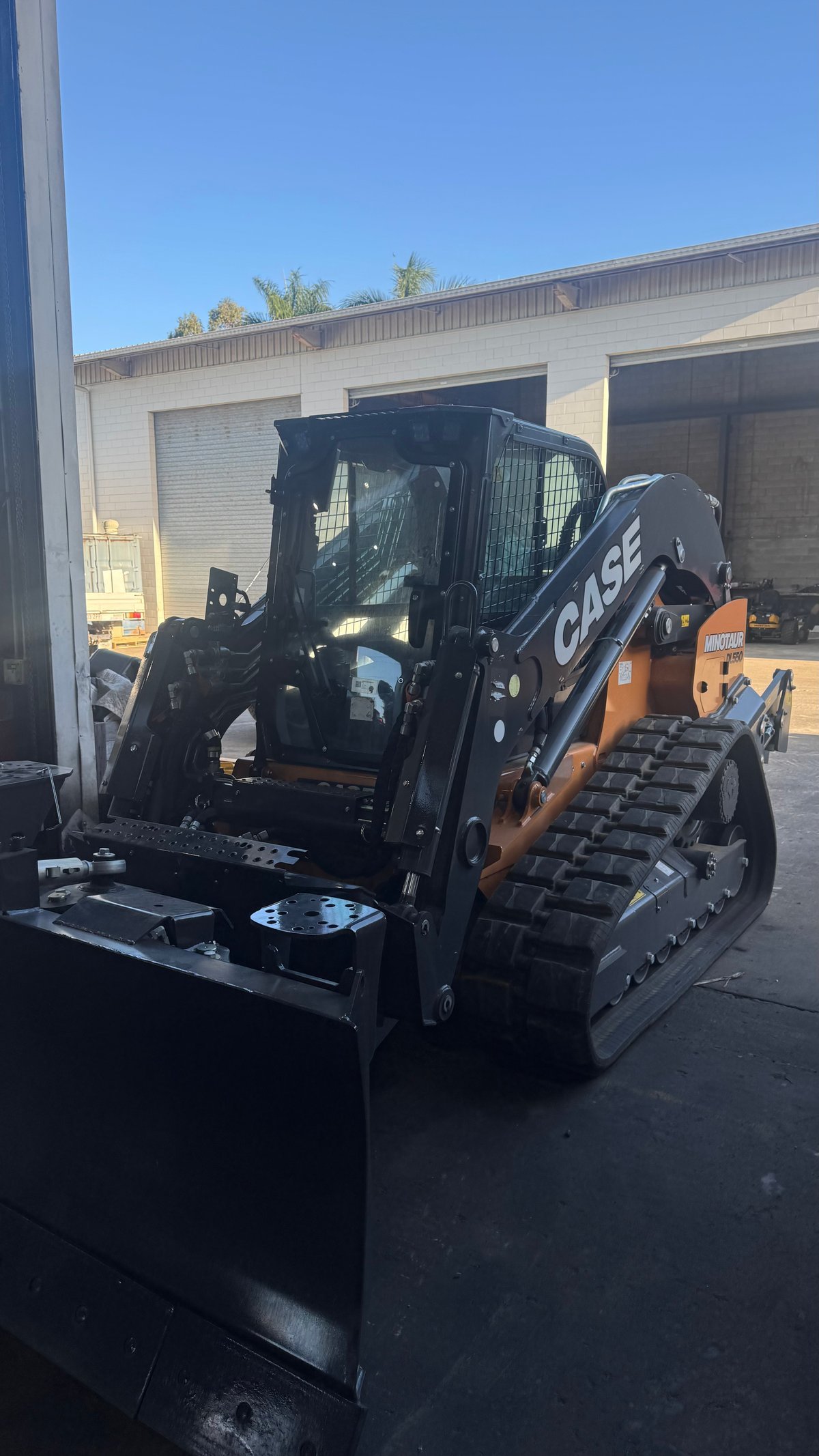 CASE CONSTRUCTION MINOTAUR DL550 COMPACT DOZER LOADER