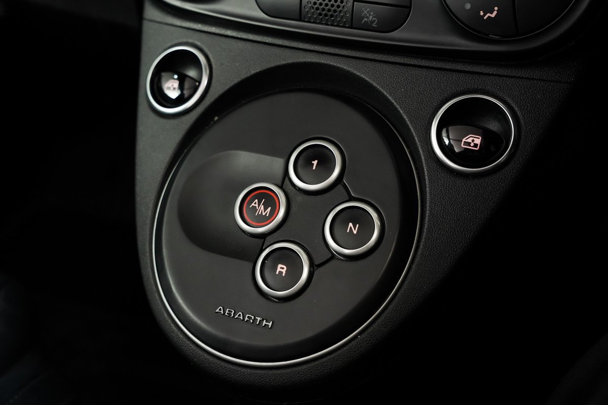 2019 Abarth 695 Rivale Series 4 image 21