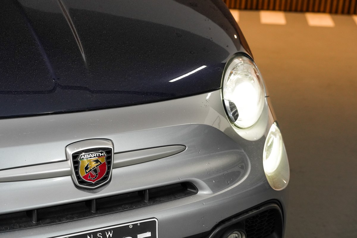 2019 Abarth 695 Rivale Series 4 image 25