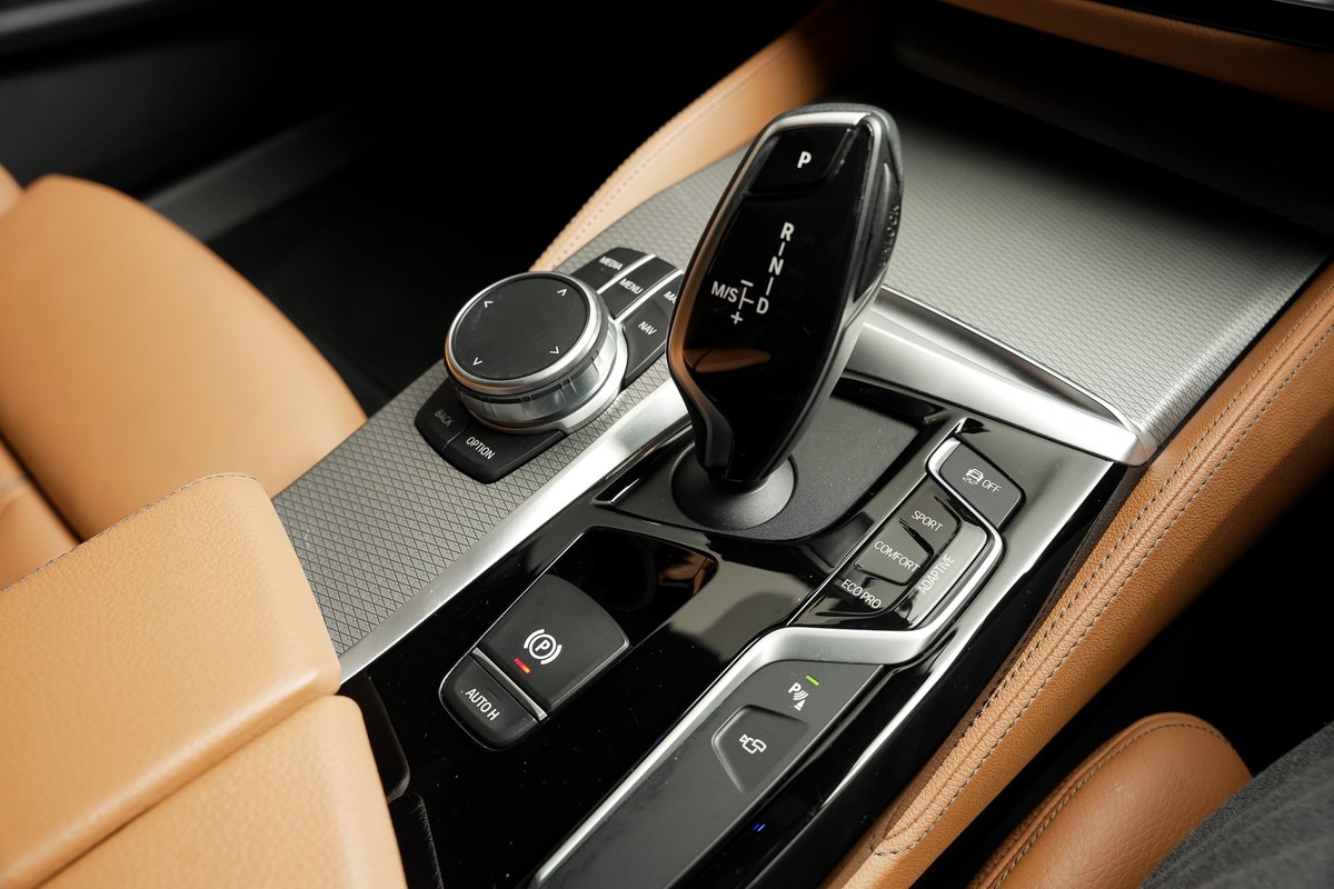 2020 BMW 5 Series M550i xDrive Pure G30 LCI Four Wheel Drive image 19