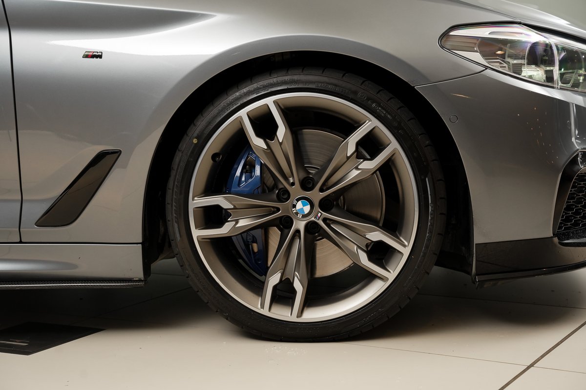 2020 BMW 5 Series M550i xDrive Pure G30 LCI Four Wheel Drive image 27