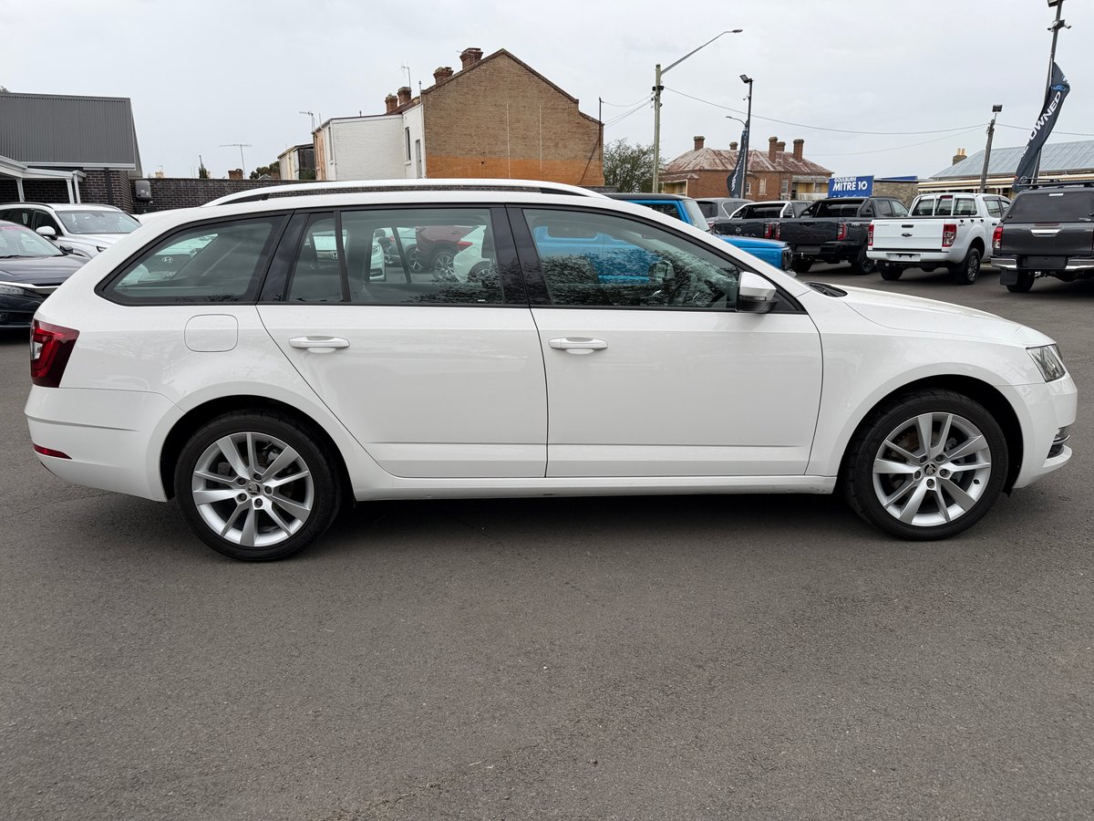 2020 SKODA OCTAVIA 110 TSI BASE NE MY20 image 9