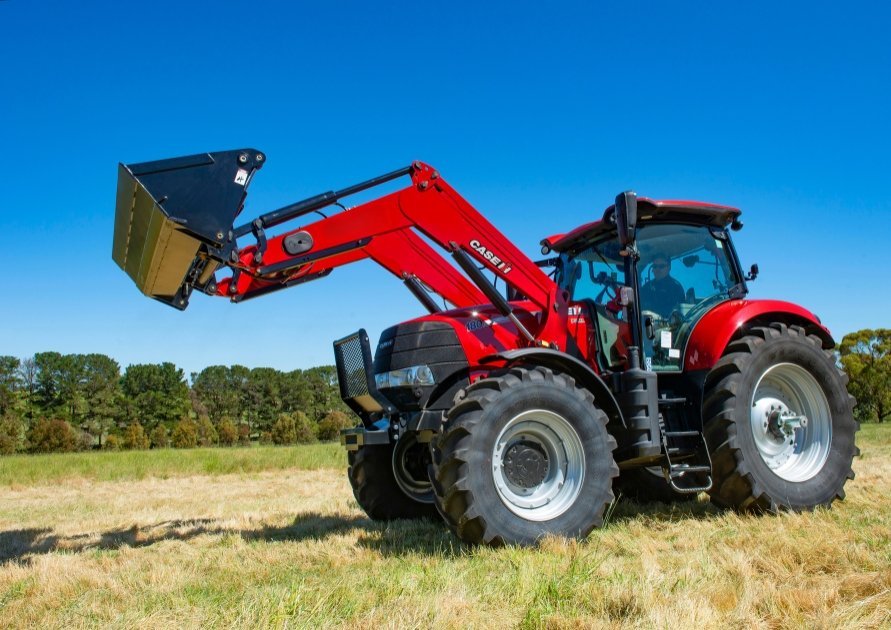 CHALLENGE Onelift 20 Loader, 4 in 1 bucket and grille image 3