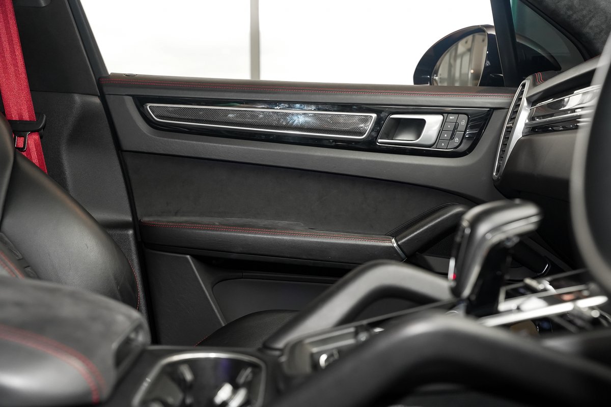 2022 Porsche Cayenne GTS 9YA MY22 4X4 On Demand image 9