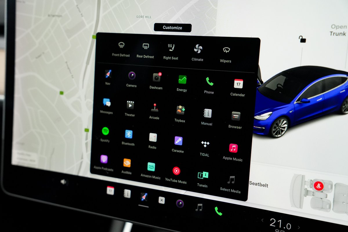 2020 Tesla Model 3 Long Range AWD image 14