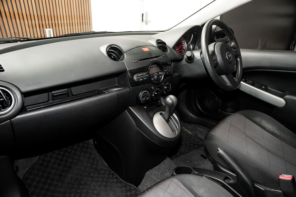 2012 Mazda 2 Neo DE Series 2 MY13 image 9