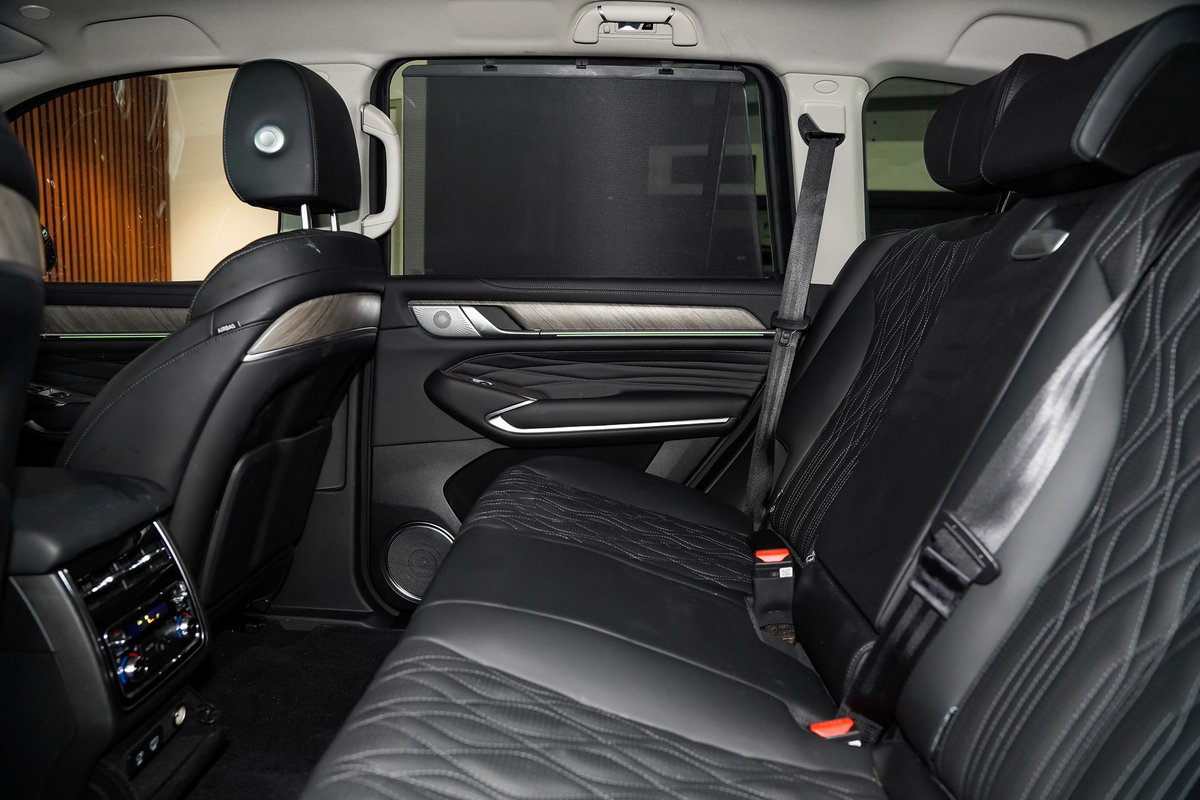 2025 GWM Tank 500 Ultra Hi4-T PHEV P03 4X4 Dual Range image 11