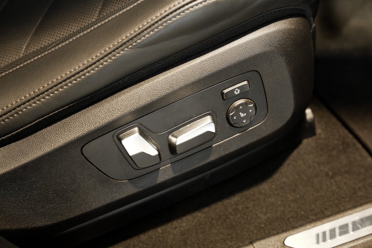 2024 BMW X6 xDrive40i M Sport G06 LCI 4X4 Constant image 24