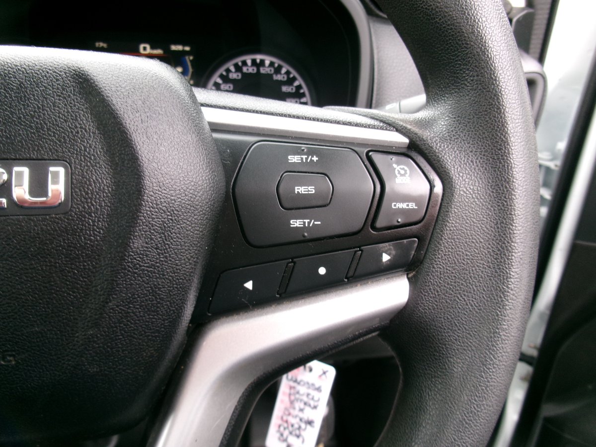 2021 ISUZU D-MAX SX (4x2) RG MY21 image 12