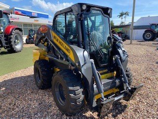 2023 NEW HOLLAND CONSTRUCTION L325 SKID STEER LOADER image 2