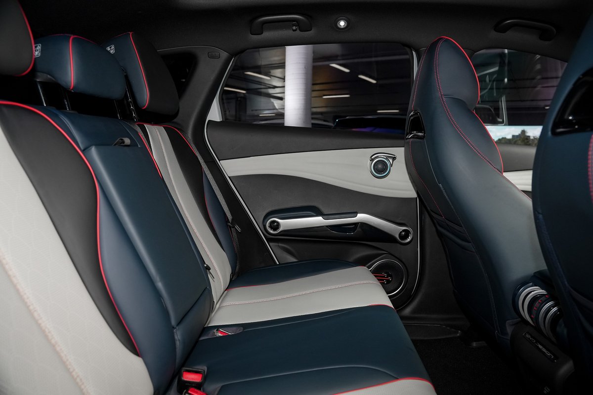 2023 BYD ATTO 3 Extended image 9