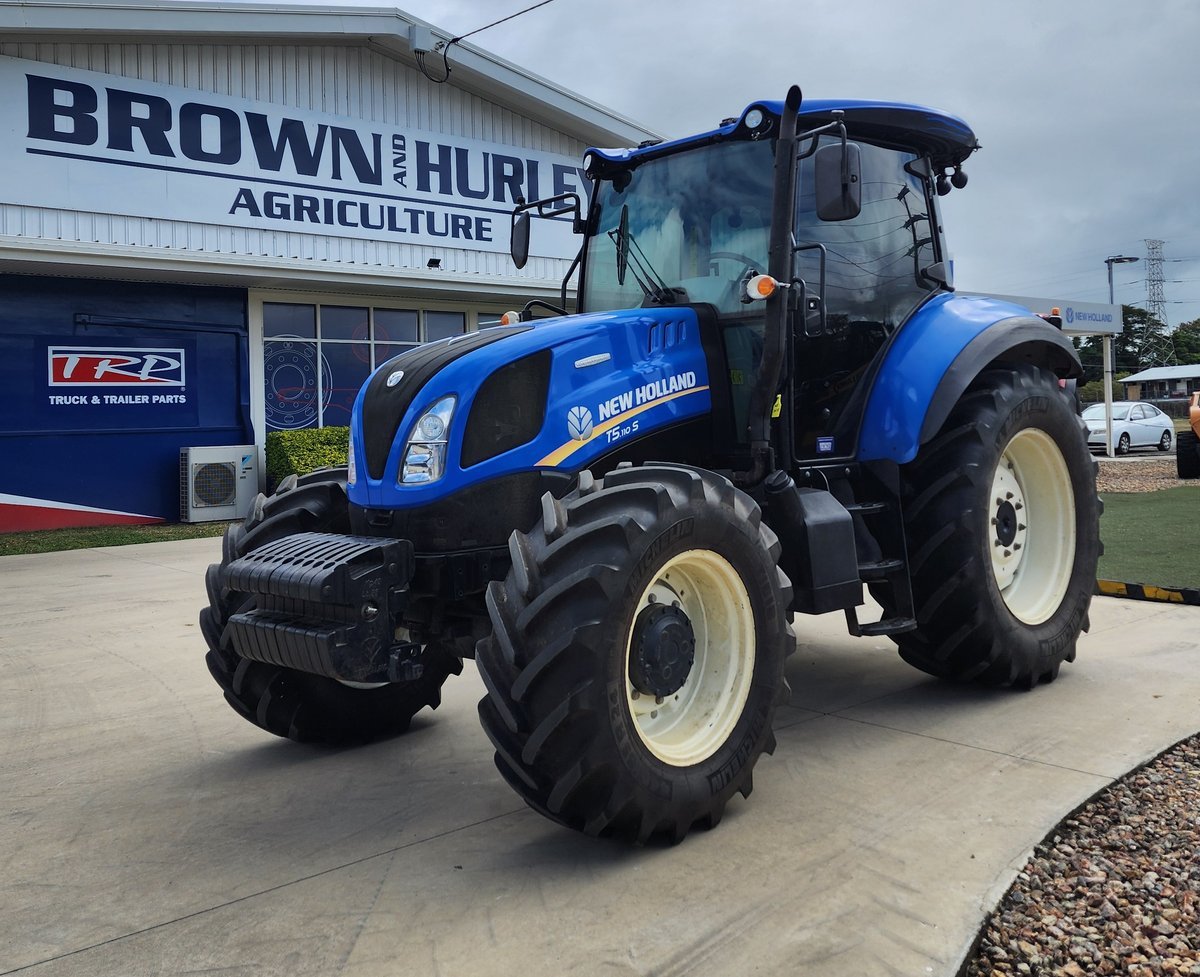 NEW HOLLAND T5.110S EC CAB ELECTRO COMMAND ELECTRO COMMAND
