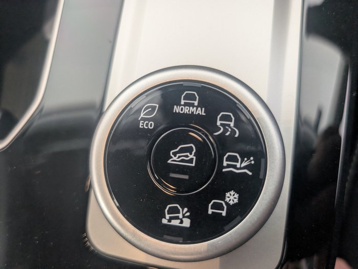 2025 Mitsubishi Outlander LS