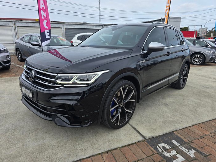 2023 Volkswagen Tiguan R