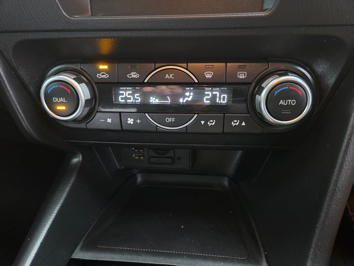 2016 MAZDA 3 SP25 BLUE