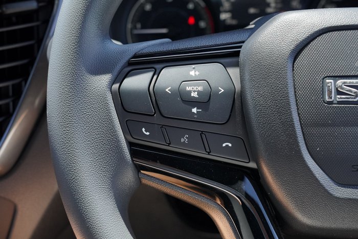 2025 Isuzu D-MAX X-RIDER