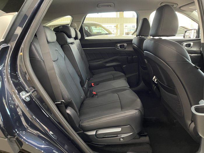 2025 KIA SORENTO SPORT +