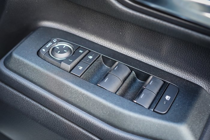 2025 Toyota PRADO GXL