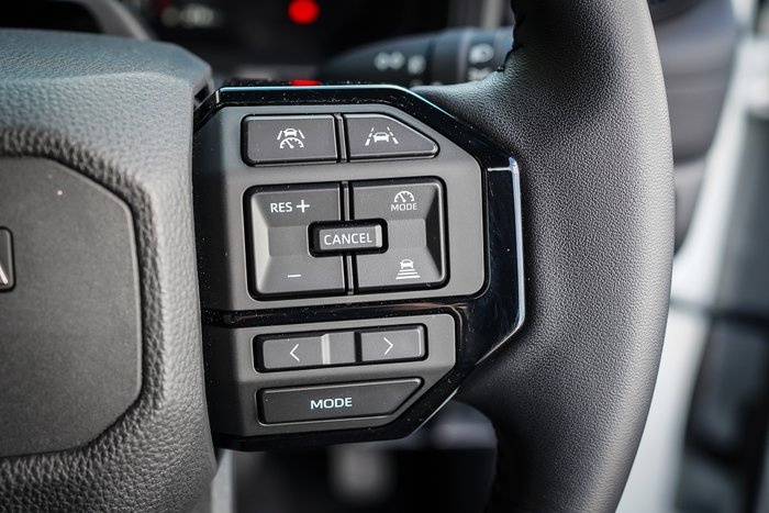 2025 Toyota PRADO GXL