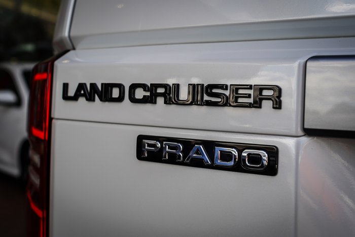 2025 Toyota PRADO GXL
