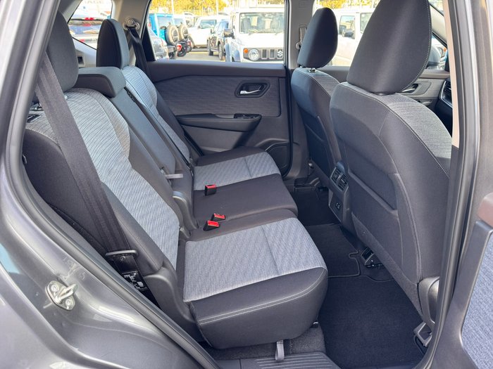 2025 NISSAN X-TRAIL ST