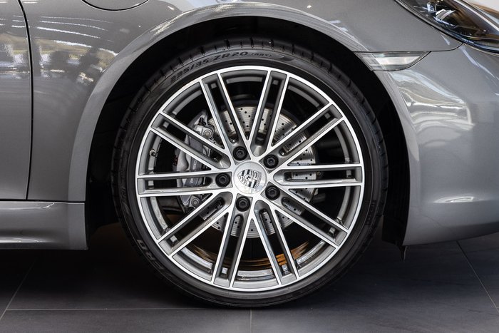 2021 Porsche 718 Cayman