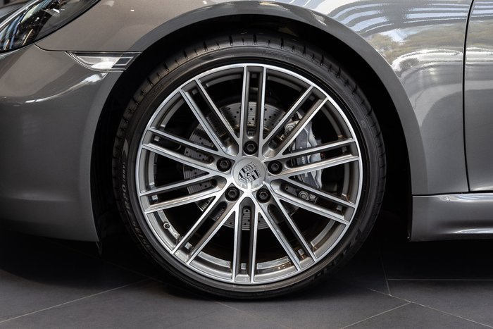 2021 Porsche 718 Cayman