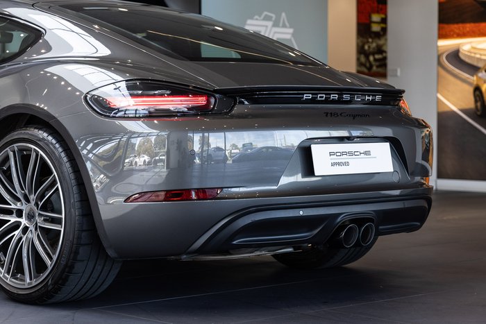 2021 Porsche 718 Cayman