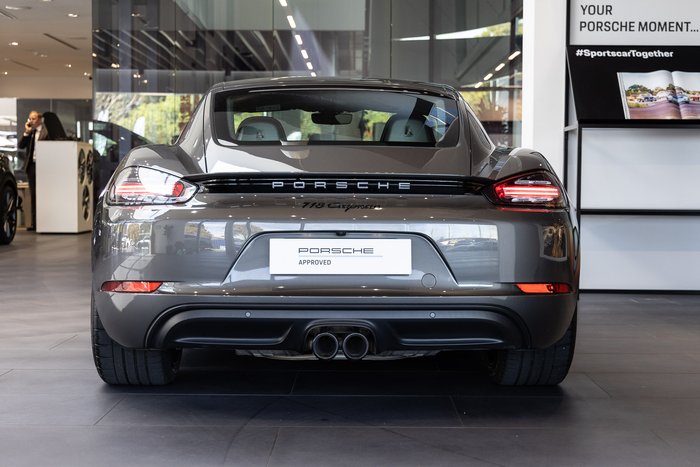 2021 Porsche 718 Cayman